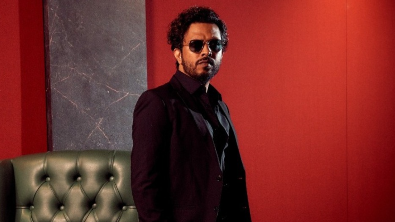 Bollywood Singer Nakash Aziz Turns Host With His New Podcast “Nakash AZ‑IZ”